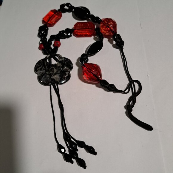 Jewelry - Chunky red and black beaded necklace with flower pendant